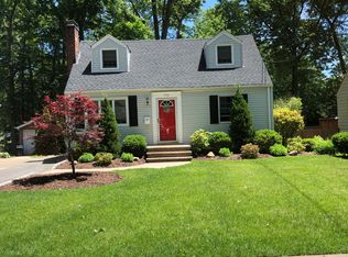 772 Millbrook Rd, River Edge, NJ 07661