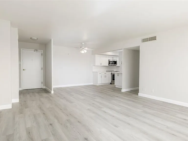 10355 Paradise Blvd #213 — Photo 17