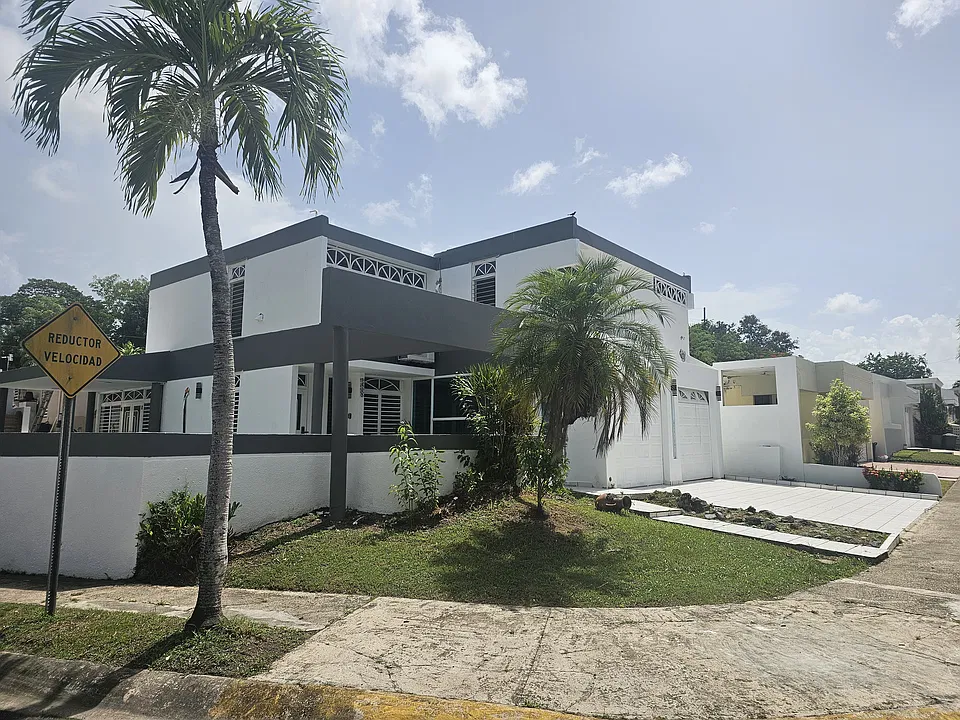 258 Calle Jumacao