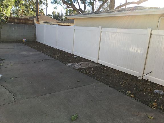 3rd image of 6539 Woodley Ave