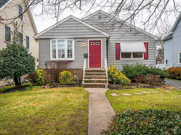 57 Maple Ave, Metuchen, NJ 08840