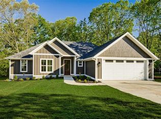 3 Warwick Ln, Bella Vista, AR 72714