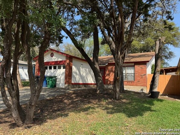 12938 Maple Park Dr