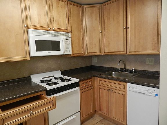 3rd image of 30 S 22nd St APT 17