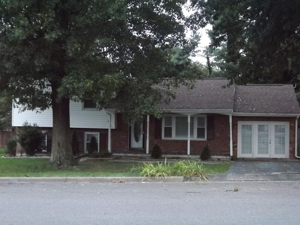 1st image of 5422 N Lake Dr