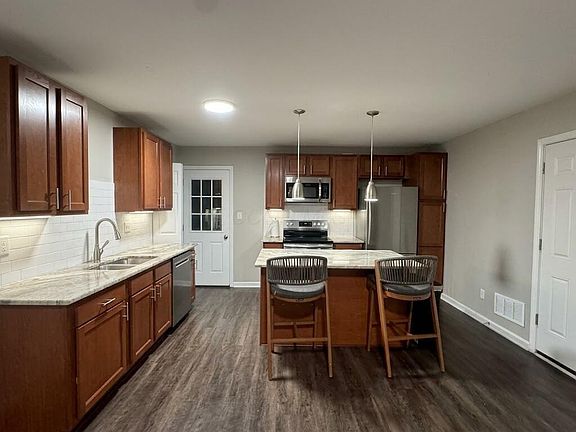 2nd image of 5463 Inlet Dr