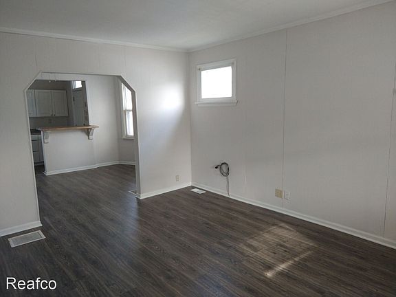 2nd image of 518 E Markison Ave
