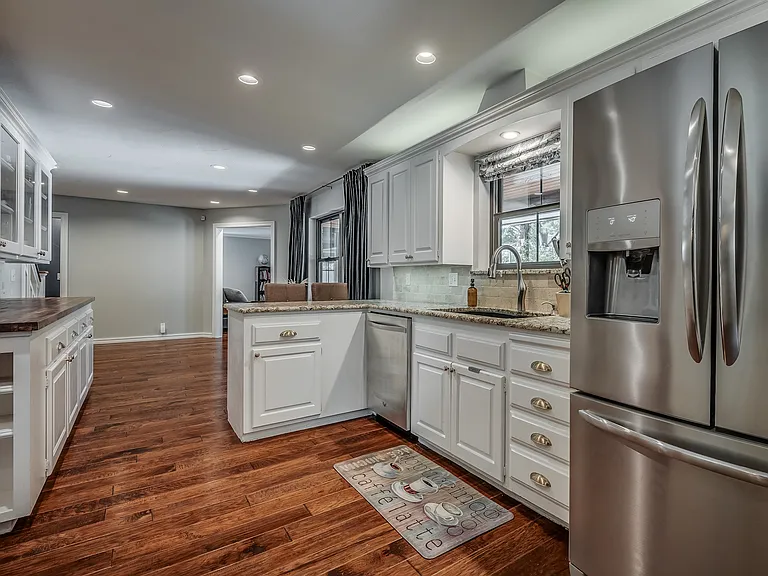 11105 Leaning Elm Rd — Photo 20