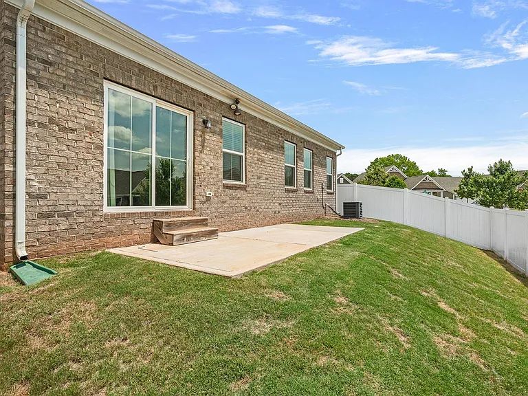 8401 Bretton Woods Dr — Photo 24