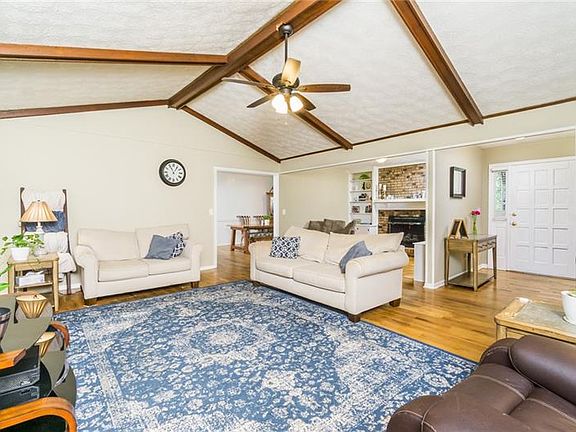 5th image of 4134 Brockett Creek Dr