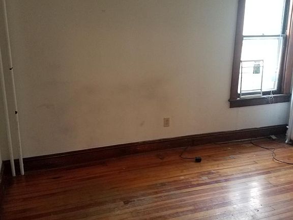 4th image of 239 Western Ave #1