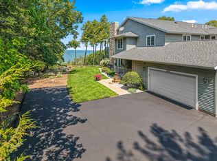 5299 Sunset Bluff Dr, Green Bay, WI 54311