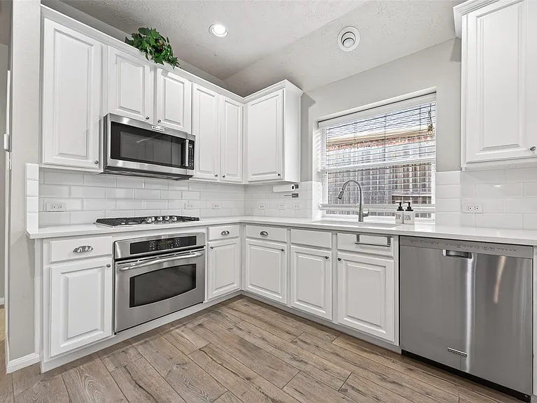 155 E Concord Valley Cir — Photo 11