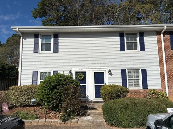 1148 Nottingham Cir, Cary, NC 27511