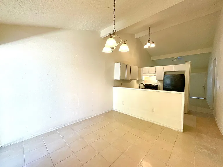 7237 Glen Bay — Photo 14
