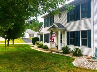 2329 Wood Ridge Dr, Adrian, MI 49221