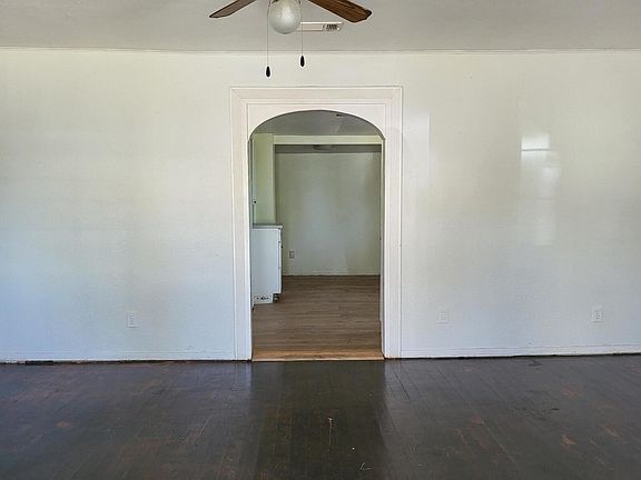 2nd image of 1602 Cottonwood Ave