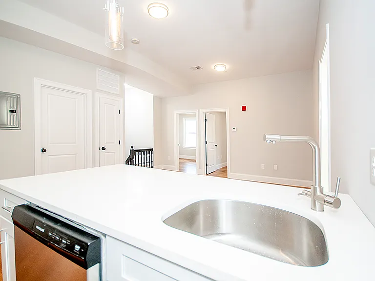 205 Marion St #3 — Photo 24