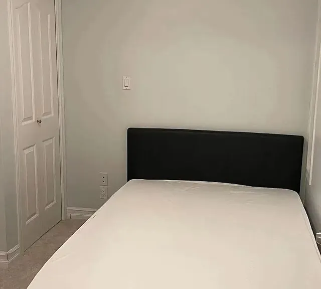 6511 Granville Cres #6 — Photo 3