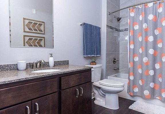 2nd image of 1715 Lake Michigan Dr #2-202