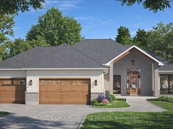 10142 Pinery Bluffs Rd, Lambton Shores, ON N0M 1T0