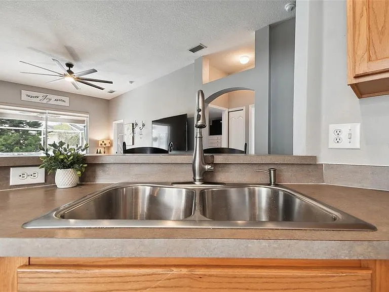 7655 Citrus Blossom Dr — Photo 18