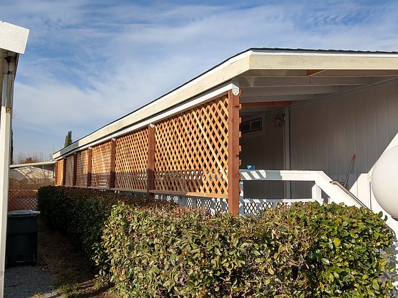 New lattice and posts