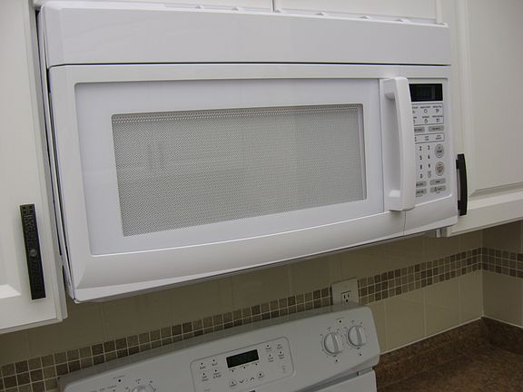 New Microwave Oven