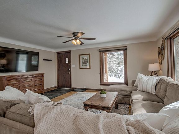 3rd image of 415 E La Bonte Street