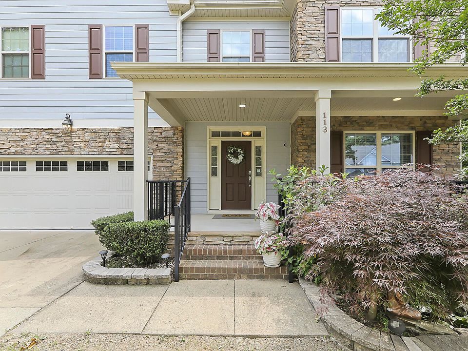 1st image of 113 Somers Ln