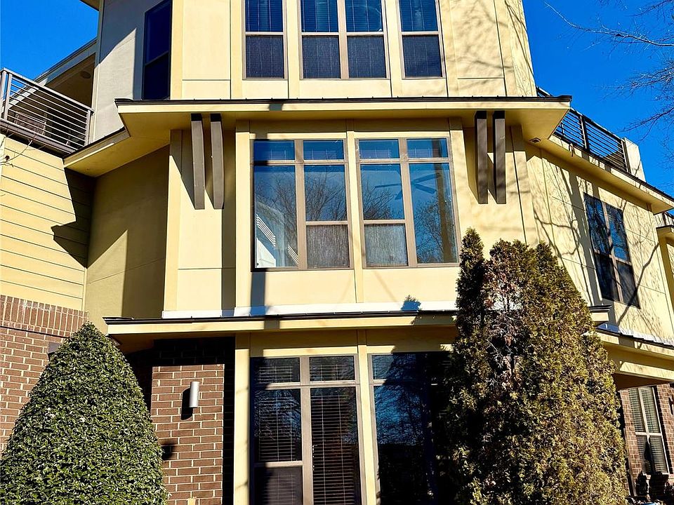 1st image of 3405 Spencer St