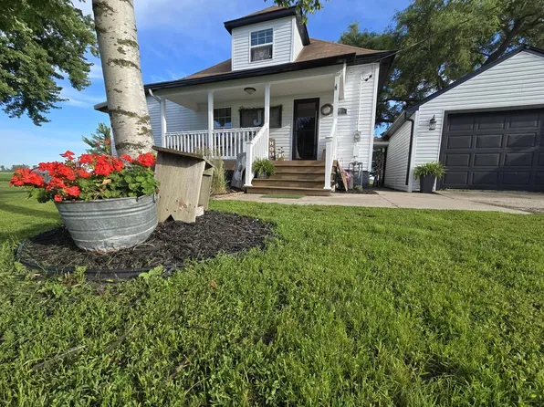 403 3rd St, Harcourt, IA 50544
