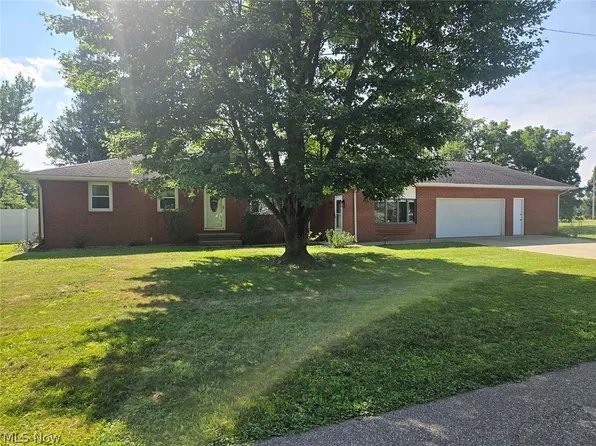 11364 West Ave, Sandyville, OH 44671