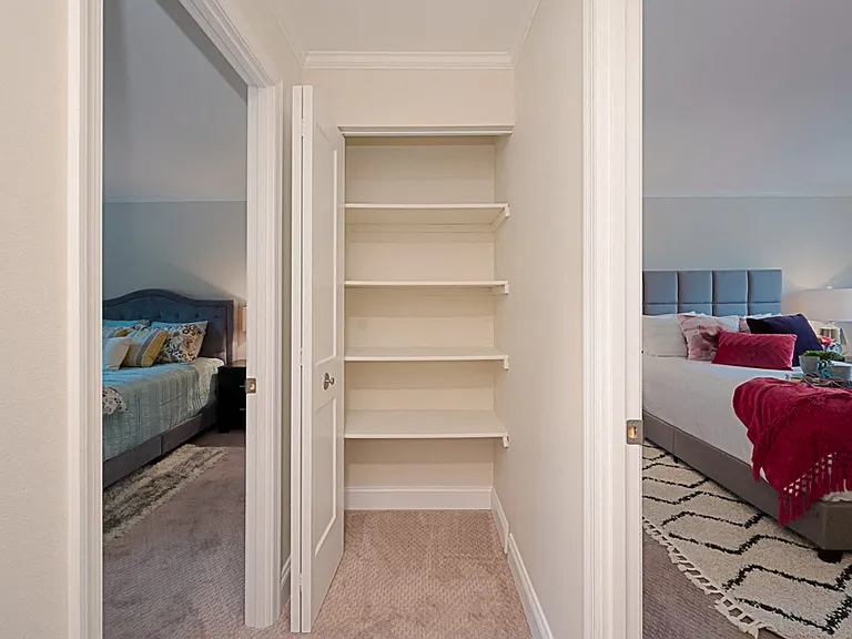 Williamsburg Estates — Photo 20