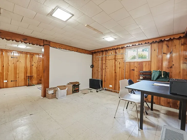 319 E Madison Ave — Photo 19