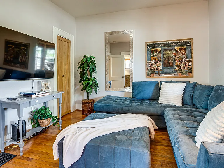 7 Georgia Ave — Photo 15