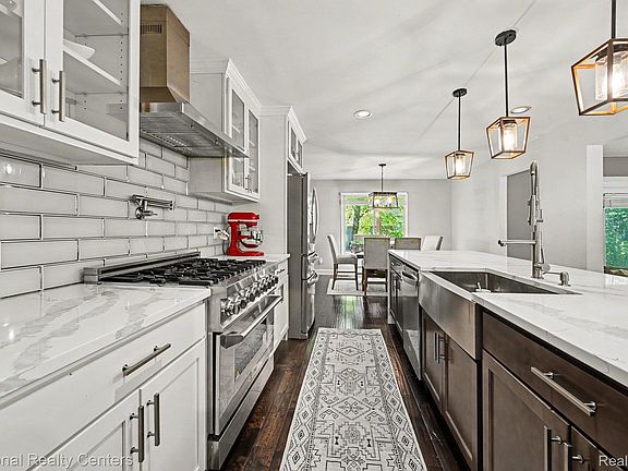 4th image of 6515 Tamarack Dr