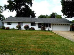 5916 Reynolds Rd, Mentor On The Lake, OH 44060