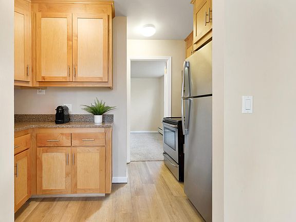 5th image of 2201 NW 62nd St #6113