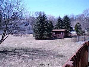 2nd image of 5 Cobblestone Dr