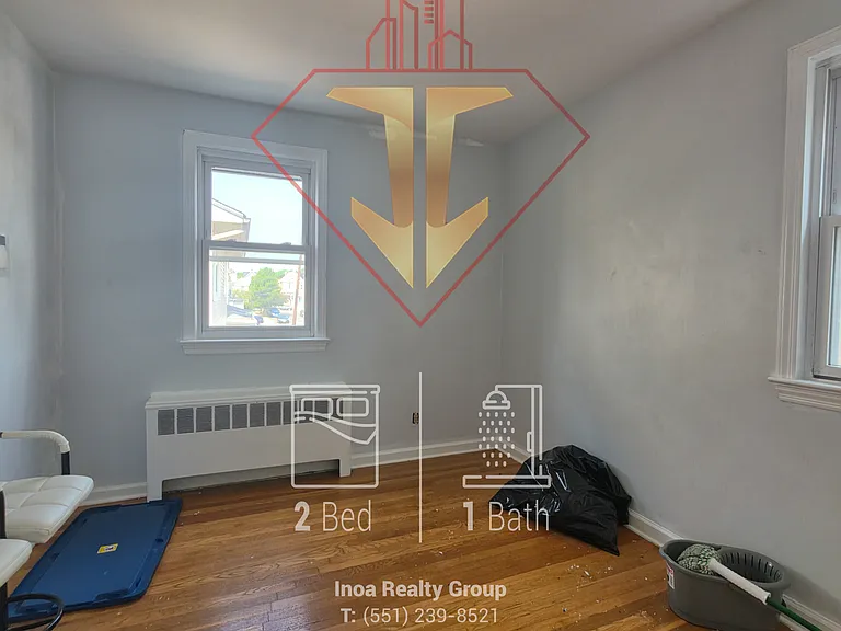 119 Hobart Ave #D — Photo 6