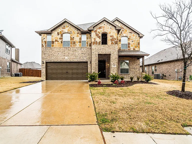 3816 Walden Dr — Photo 37