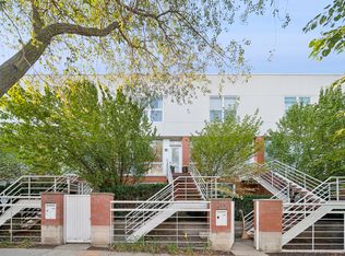 1753 W Wellington Ave, Chicago, IL 60657
