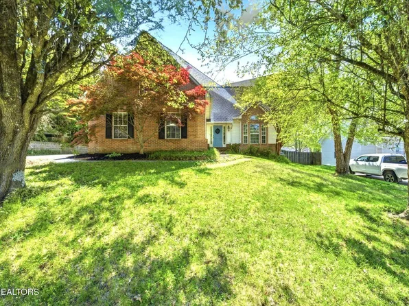 2412 Maple Crest Ln, Knoxville, TN 37921