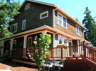 9009 NE Spruce Ave, Indianola, WA 98342