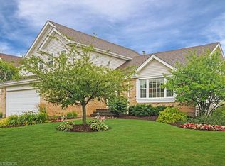 411 Tallgrass Cir, Lake Zurich, IL 60047