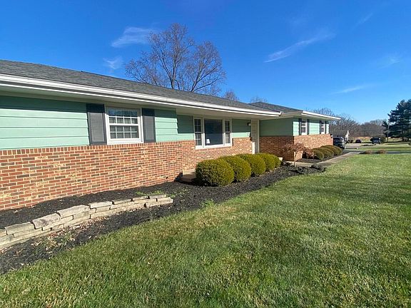 4th image of 1198 Wooded Dr NE