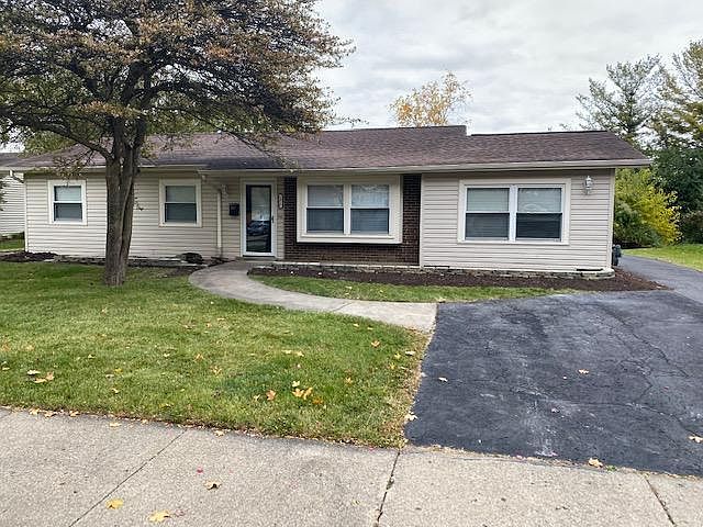1st image of 1017 N Country Ln #1017