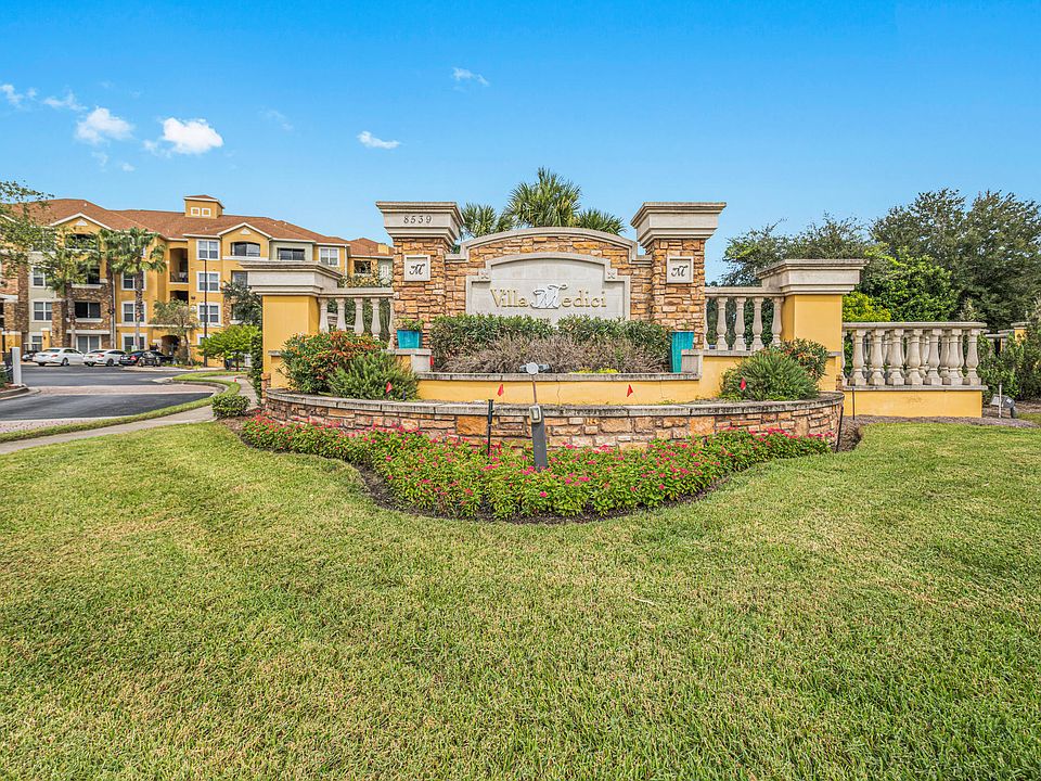1st image of 8539 GATE Parkway #427