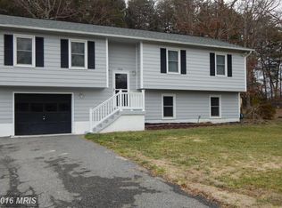 906 Stonewall Ln, Fredericksburg, VA 22407